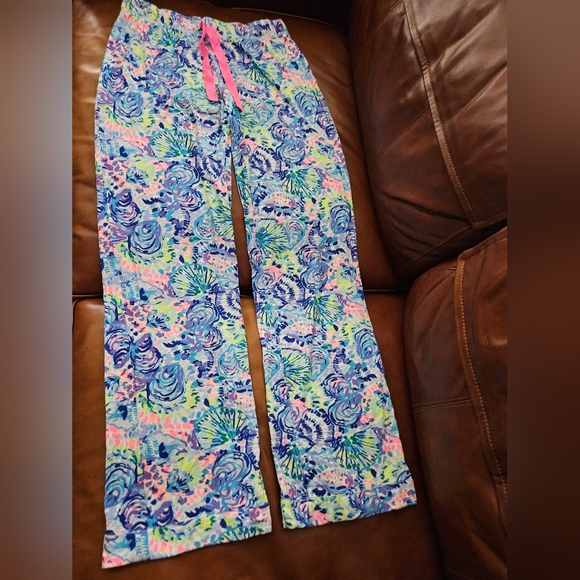 Lilly Pulitzer Blue and Pink Floral Wide Leg Knit Pants - Picture 2 of 4
